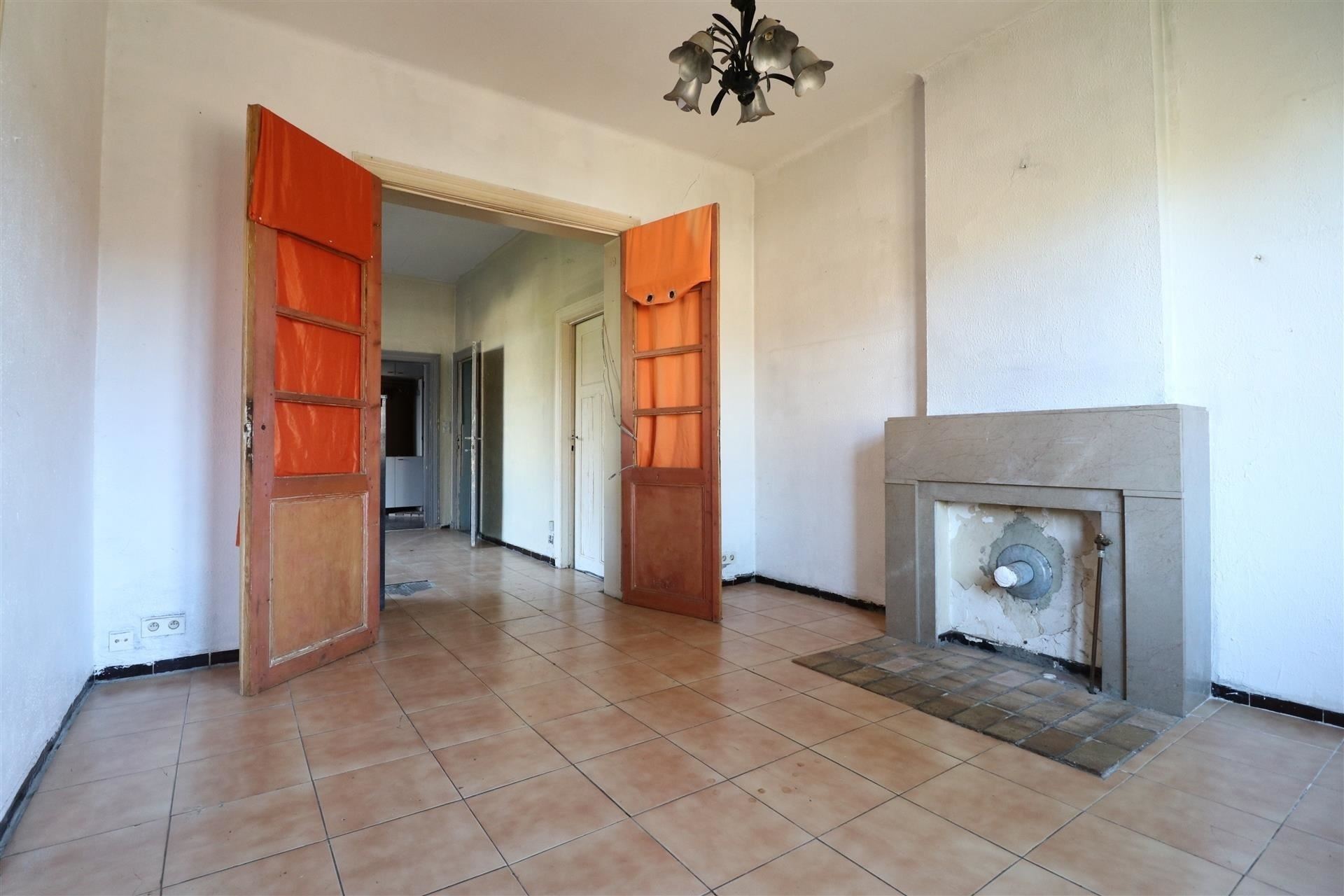 Maison avec beau potentiel de rénovation - photo 5