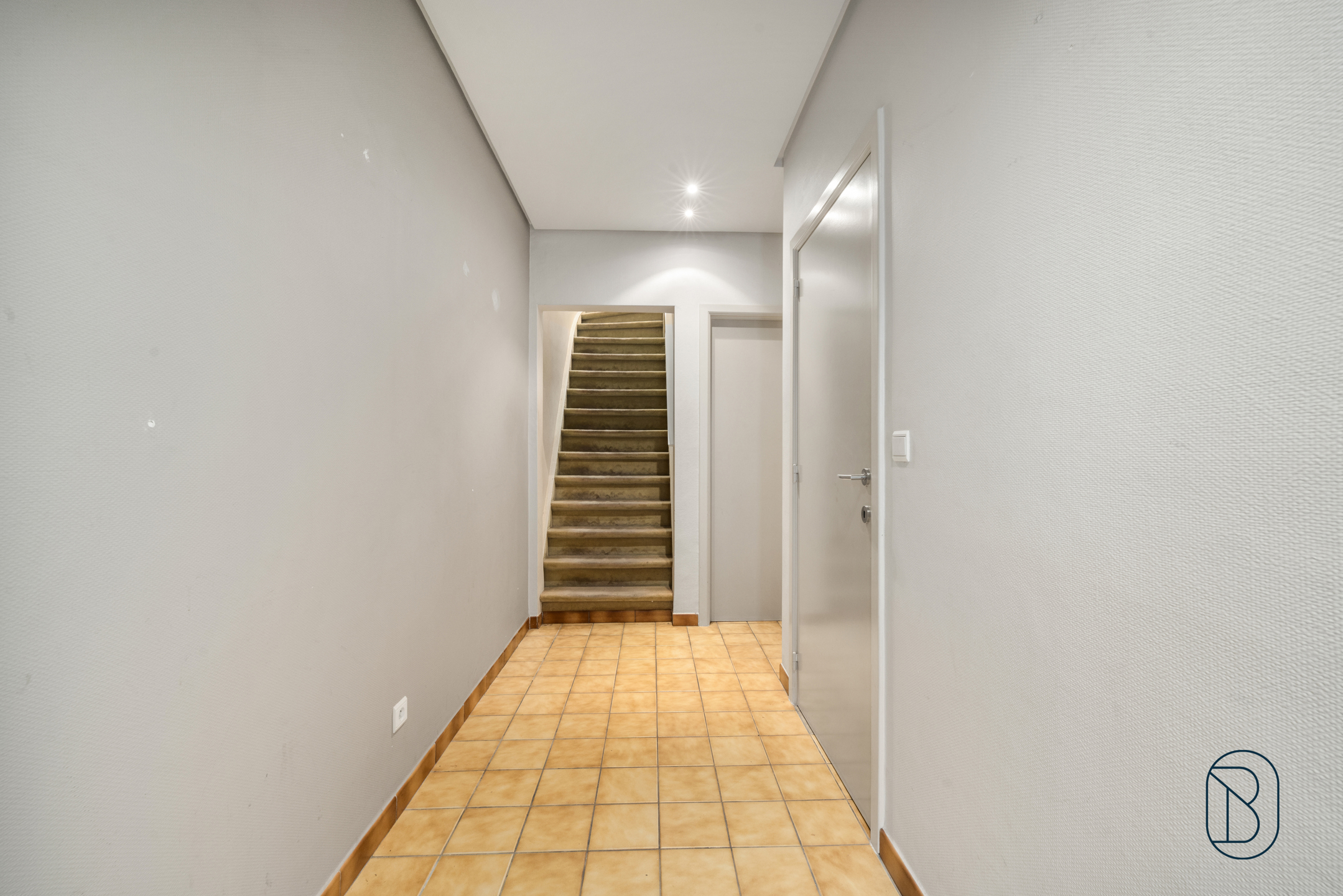 Charmante woning met garage en stadstuin, in het centrum! - foto 4