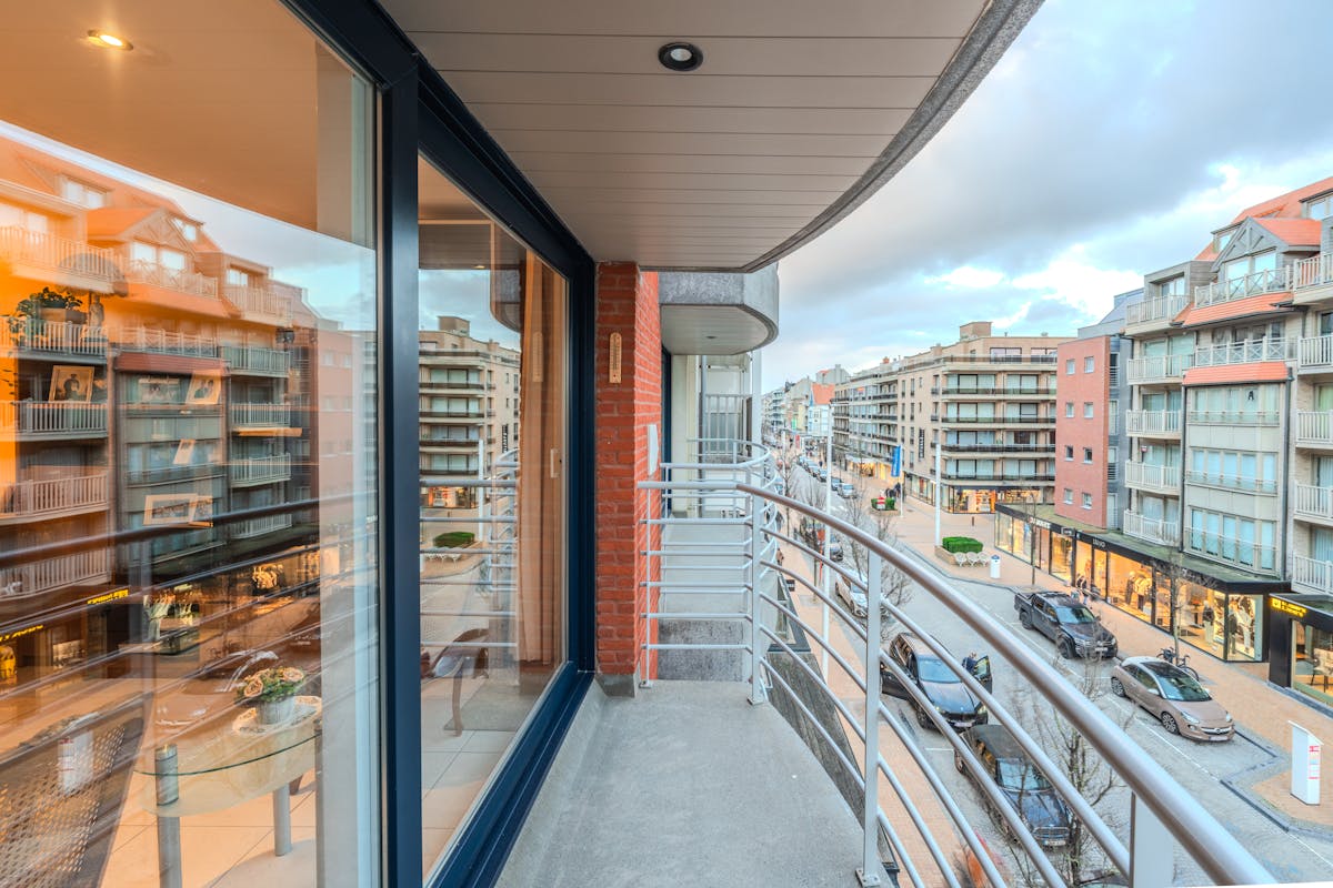 Appartement ensoleillé de deux chambres avec terrasse - photo 2