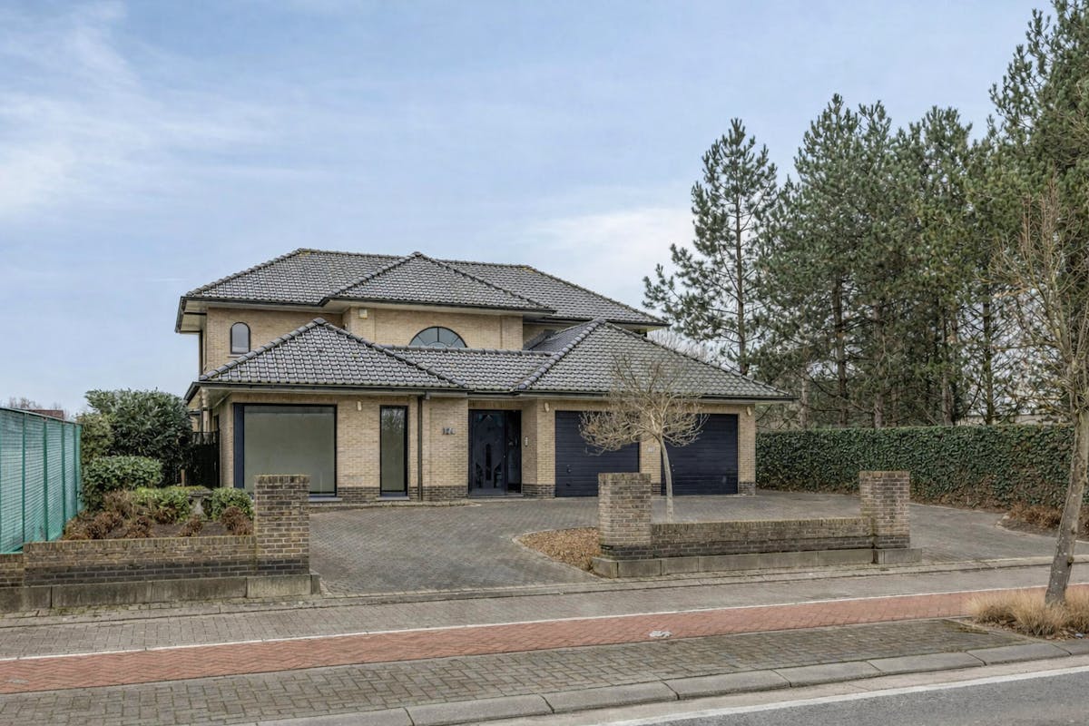 Beautiful villa for sale in the center of Zwijndrecht - photo 2