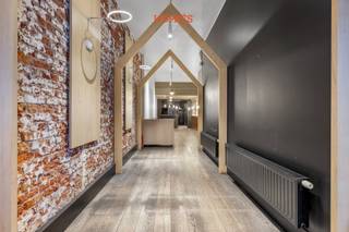 Op een absolute AAA-locatie in het hart van Leuven, pal op de iconische Oude Markt, bevindt zich dit aantrekkelijk handelspand met uitzonderlijk...