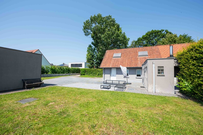 Charmante woning met 2 slaapkamers en 2 garages - photo 3