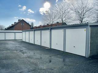 <p>Garagebox nr 23 gelegen dichtbij centrum Eeklo</p>