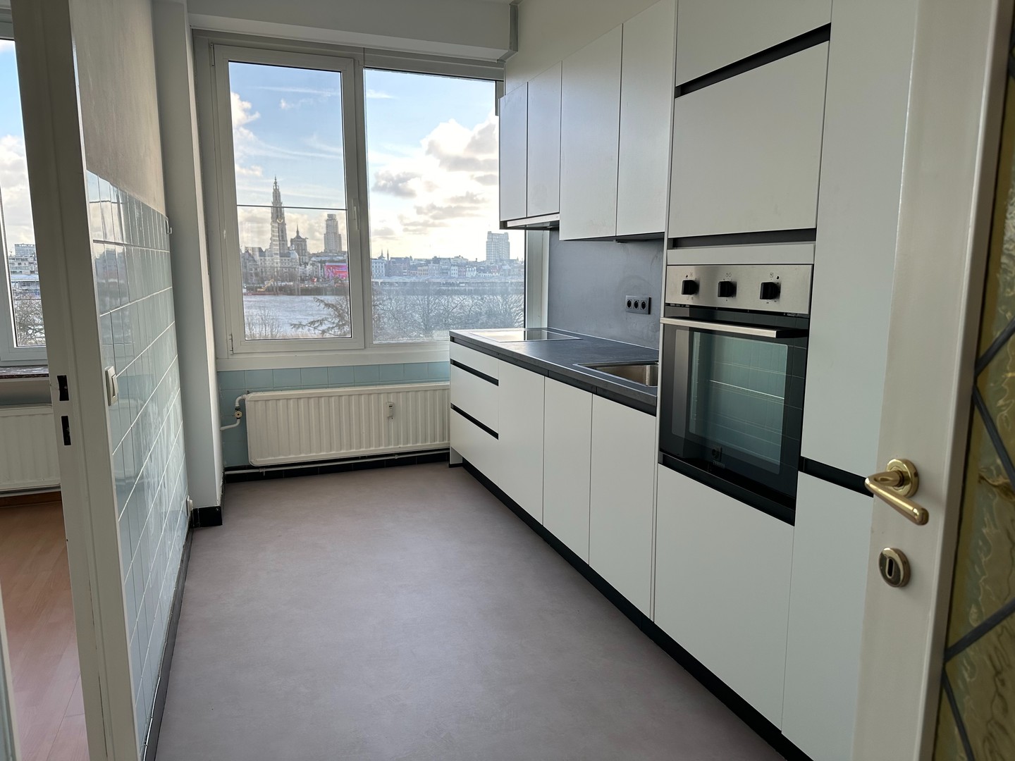 TOP locatie!  Modern 2 slaapkamer appartement. - photo 4