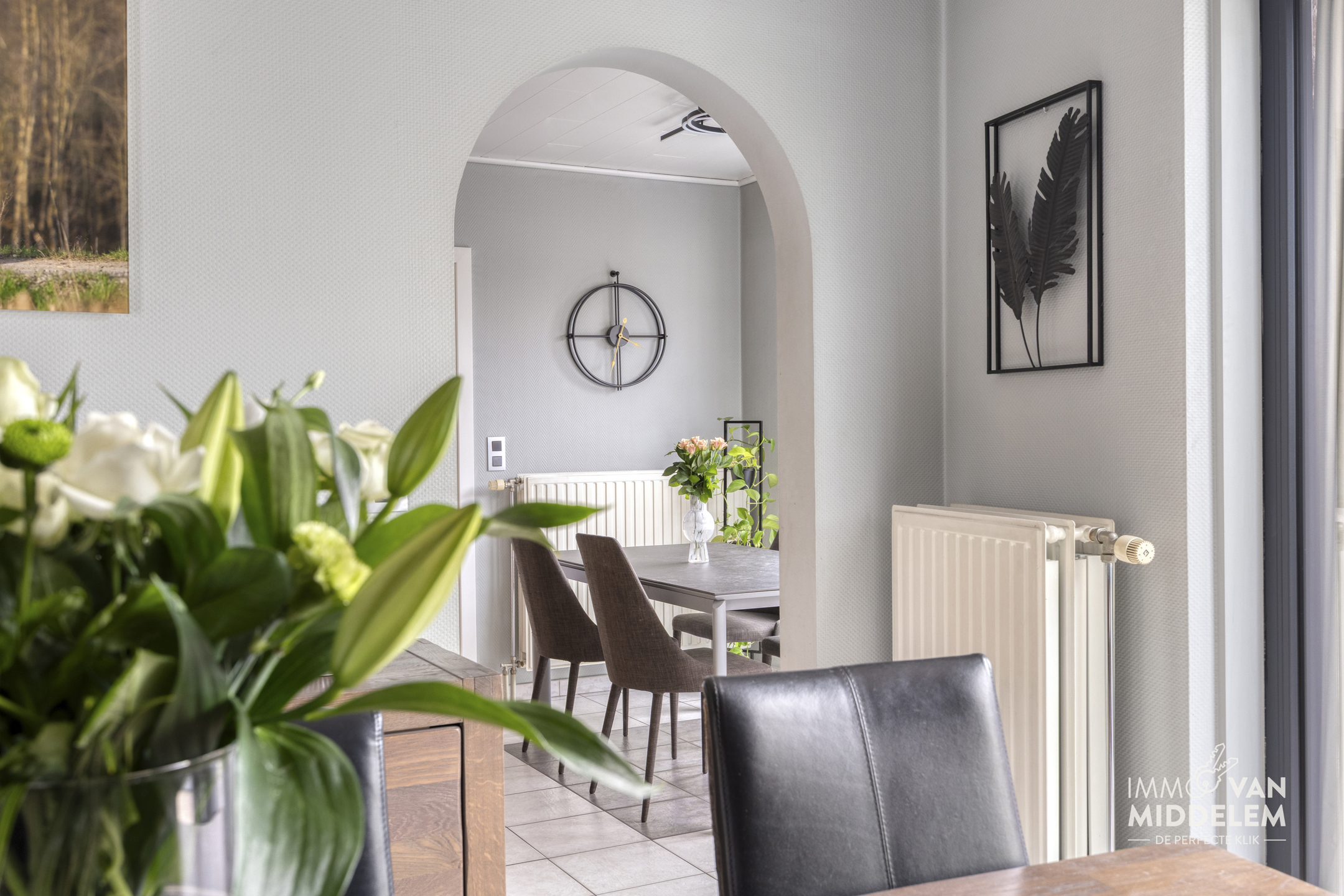INSTAPKLARE WONING MET 3 KAMERS, ZWEMBAD, GARAGE EN TUIN - foto 5