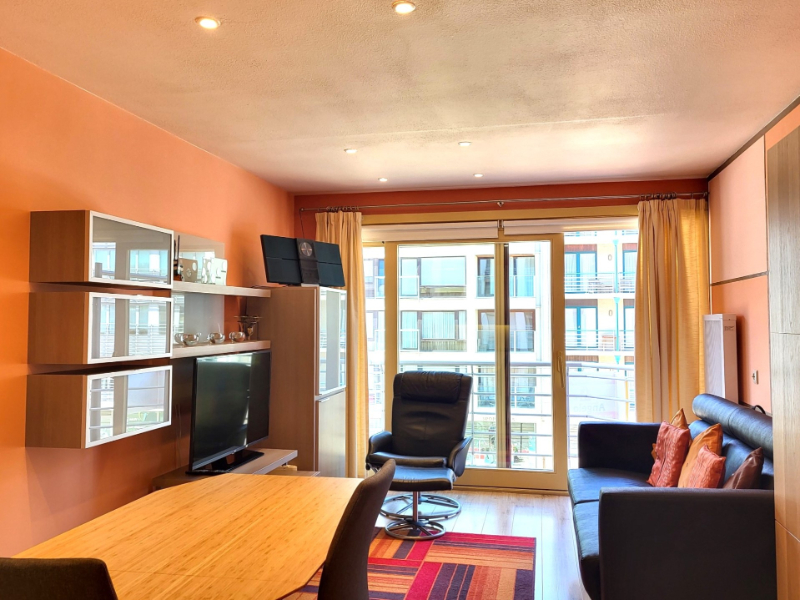 Vente d'un studio situé au centre de la ville et renové avec coin couchage et terrasse - photo 4