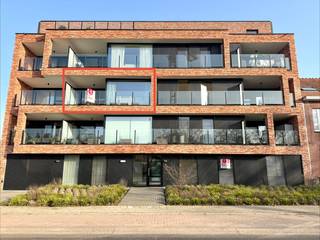 Dit energiezuinige en recente appartement in Kuringen wordt te huur aangeboden en is de perfecte woonst voor wie op zoek is naar modern comfort...