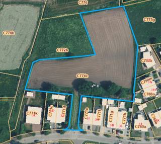 Projectgrond te koop in Ertvelde (Rieme) met een totale oppervlakte van 5.790 m². Het perceel omvat deels een bufferzone, wat mogelijkheden...