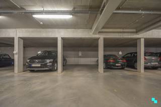 Deze ondergrondse autostaanplaats (S5) is gelegen in Woonpark Ter Beurse. Het woonpark is gelegen in het hartje van de bruisende wijk Bosmolens,...