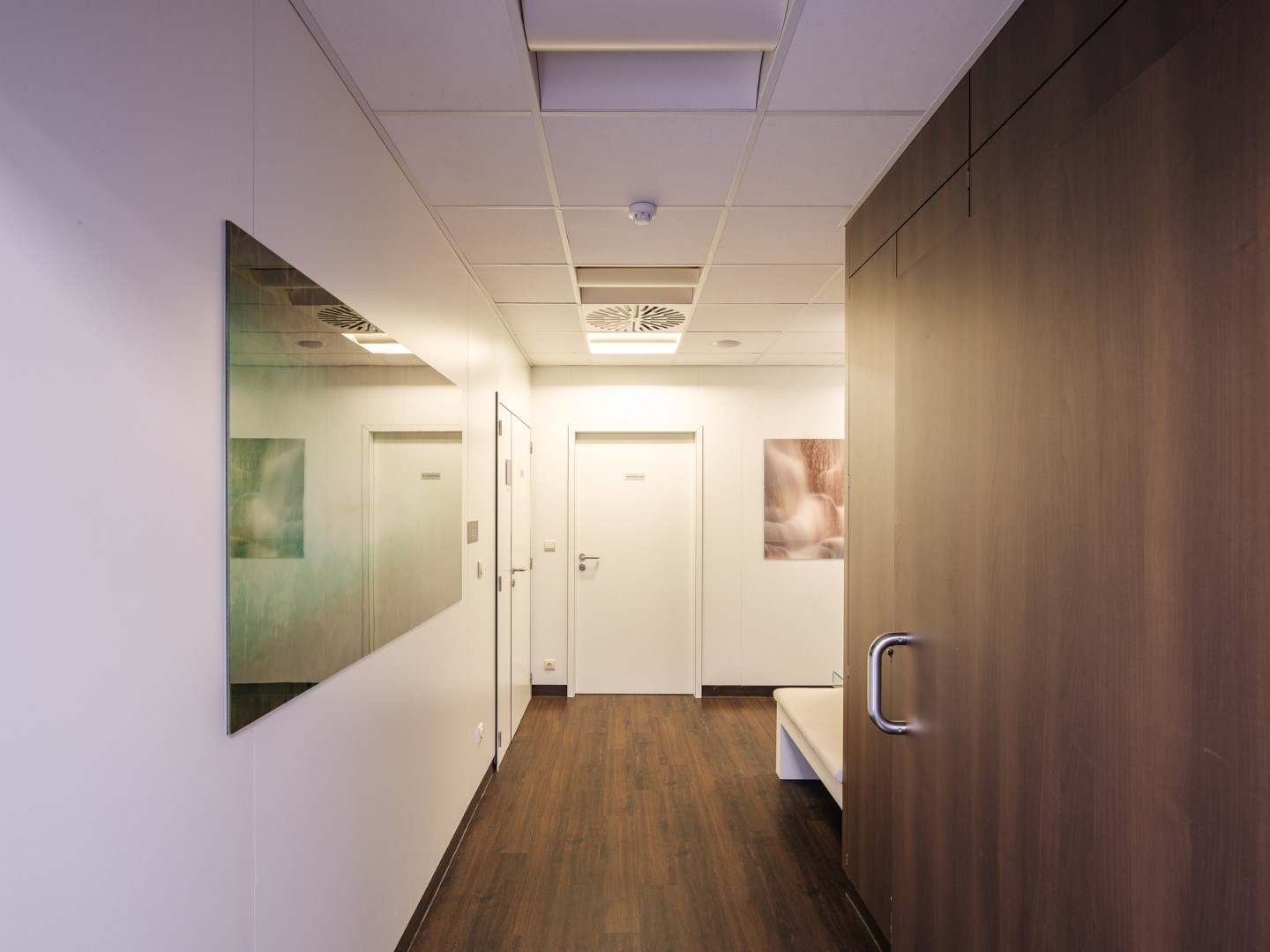 Opportunité d'investissement unique au cœur de Sint-Martens-Latem - Clinique privée prête à l'emploi et équipée professionnellement - photo 5