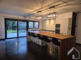 This contemporary property invites you to discover a new lifestyle where quality and style meet.The property is equipped with modern comforts. The...