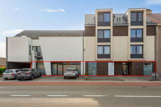 Moderne praktijkruimtes van 14 m² tot 32 m² op de begane grond te huur in het praktijkcentrum Patri Corpus in het centrum van Dessel.Perfect gelegen...