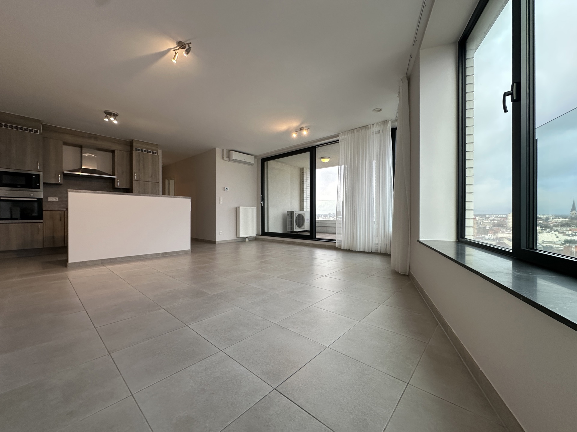 Appartement à louer à Anvers avec 2 chambres - photo 3