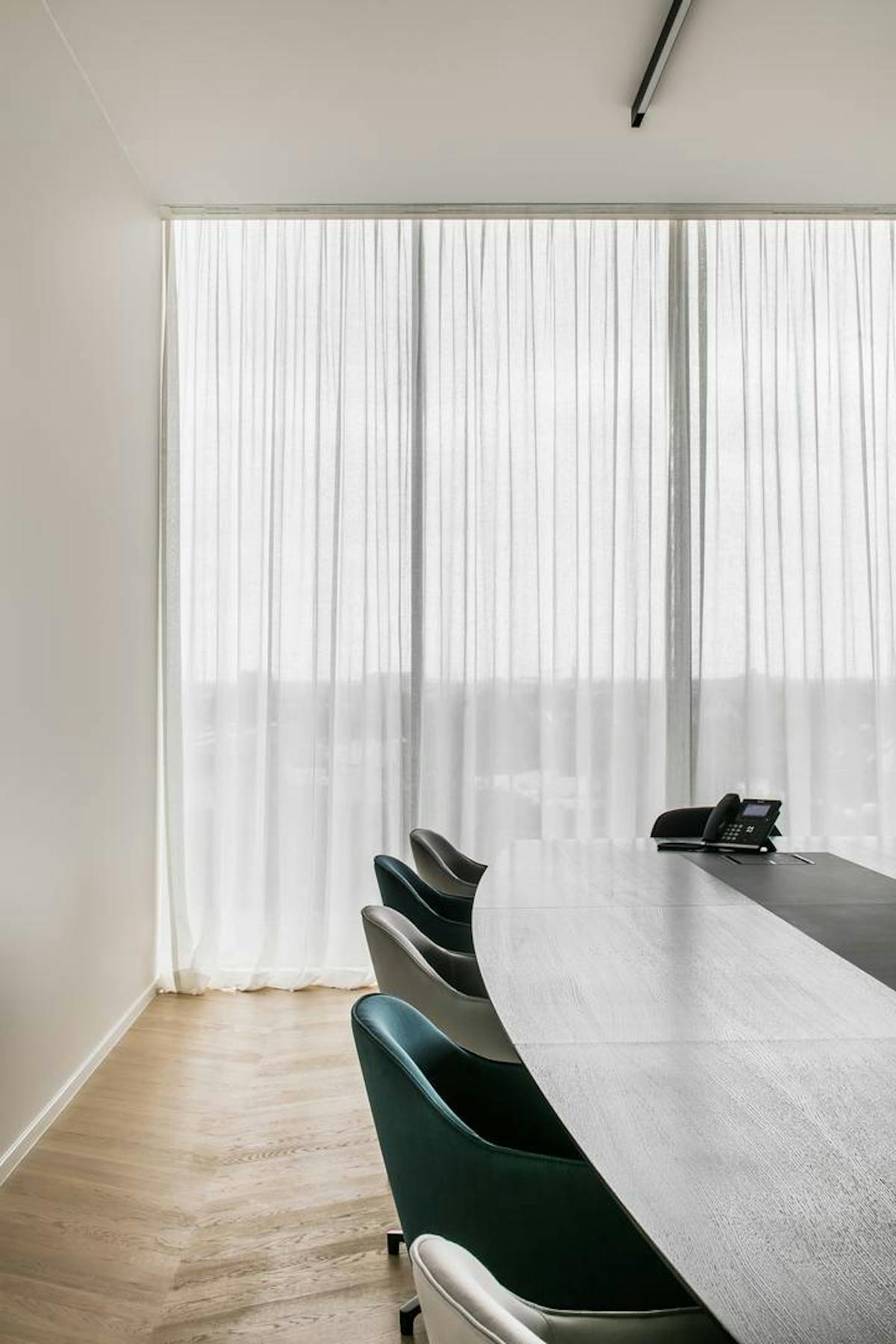 Bureau meublé et prêt à emménager à louer à Waregem - photo 4