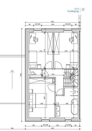 Ontdek de charme van deze energiezuinige E30 nieuwbouwwoning in het hart van Evergem – een waar pareltje onder de woningen! Genesteld op een mooi perceel van 287m2, met een oostelijke oriëntatie, wordt deze woning volledig afgestemd op jouw wensen en behoeften. De woning onderscheidt zich door een doordachte indeling op het gelijkvloers met een ruime inkom voorzien van mogelijkheden voor een grote vestiairekast en een gastentoilet. Daarnaast biedt het gelijkvloers een open keuken en een leefruimte met natuurlijk licht evenals een handige grote wasplaats. De eerste verdieping verwelkomt je met 3 slaapkamers, een badkamer compleet met zowel een bad als een douche en een apart toilet en voorzien van een vaste trap naar de zolder. Deze tot in de puntjes afgewerkte woning straalt praktisch comfort uit. Benieuwd en klaar om je droomhuis te ontdekken? Aarzel niet en neem contact met Ewout via 0497 588 888 of contact@huysmanbouw.be
