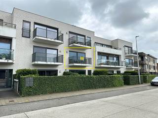 Discover this recent and move-in ready second floor apartment, ideally located just outside the center of Duffel.This modern and energy efficient...