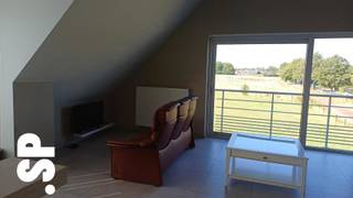 Centraal gelegen in Wommelgem bevindt zich dit volledig gemeubelde en instapklare 2-slaapkamerappartement. Dankzij de centrale ligging geniet u van een vlotte bereikbaarheid en bevinden winkels, openbaar vervoer en andere voorzieningen zich op wandelafstand.<br /><br />Het appartement is volledig ingericht en voorzien van alle nodige meubels en huisraad. U hoeft enkel uw persoonlijke spullen mee te brengen.<br />Het appartement bestaat uit Leefruimte, keuken met aangrenzend terras, 2 slaapkamers, badkamer, berging met wasmachine.<br /><br />Vaste forfaitaire kosten: € 280/maand, zijnde elec, gas, water, internet <br />Domicilie is niet mogelijk.<br /><br />Voor bijkomende inlichtingen of een bezoek ter plaatse kan u ons contacteren op het nummer 014/51.95.00.