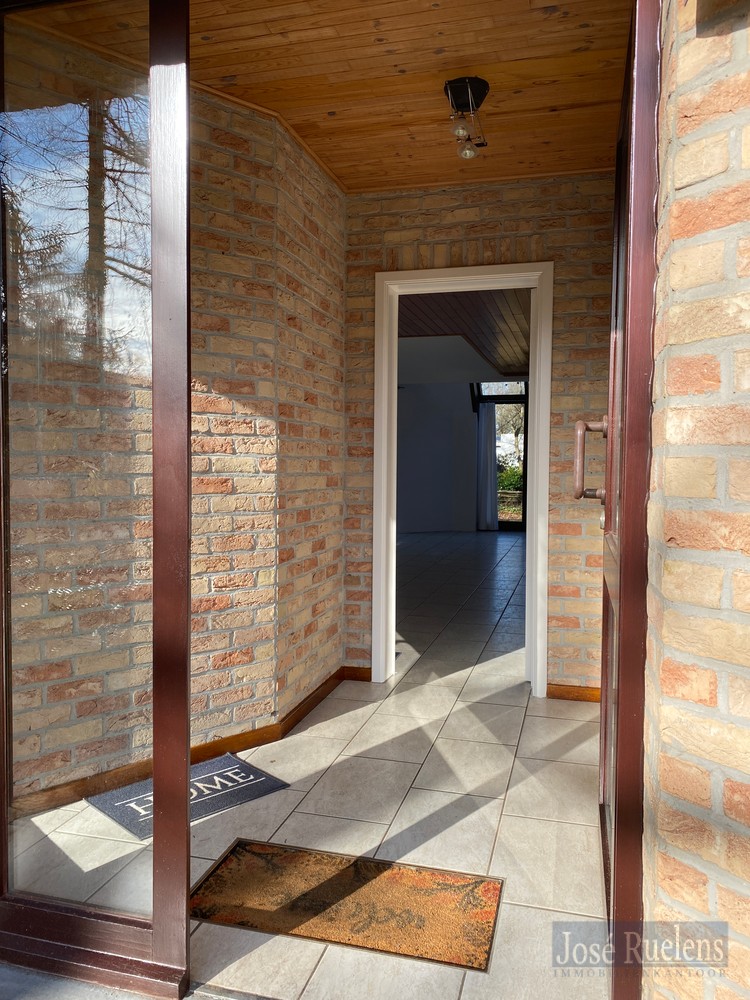 House for rent in Linden with 4 bedrooms - photo 2