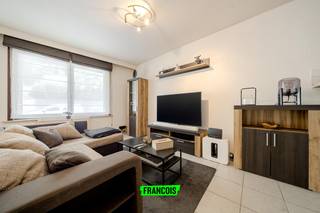 Naast het stadspark van Diksmuide en vlakbij het centrum vinden we dit te renoveren appartement terug. Dankzij deze gunstige ligging zijn...