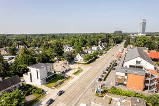 Gelegen op een absolute toplocatie aan één van de drukste invalswegen van Gent, met directe verbinding naar de R4 en E40, garandeert dit project...