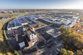 Magazijn Building E - 04 : 2107m²Kenmerken : * Totale oppervlakte: 102.600 m² * Leaseoptie: korte termijn / middellange termijn / lange termijn *...