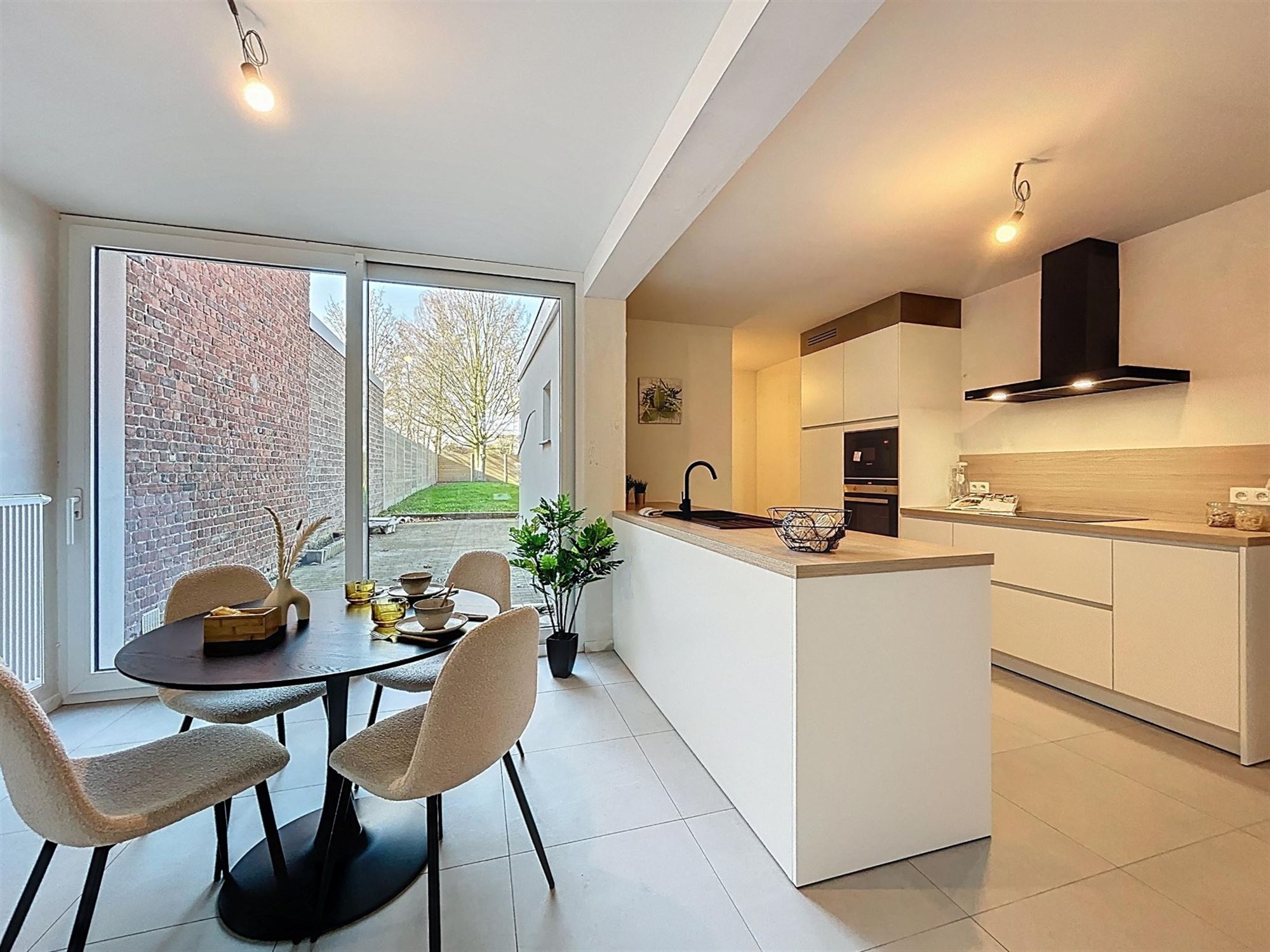 House - photo 5