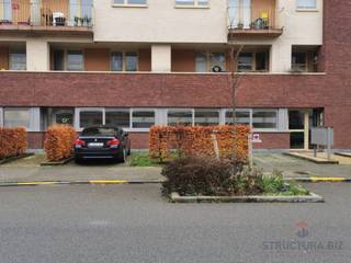 Ontdek dit kantoorpand gelegen aan de Hendrik De Kosterstraat 44 in Zellik. Met een gunstige ligging die gemakkelijk bereikbaar is met de wagen via...