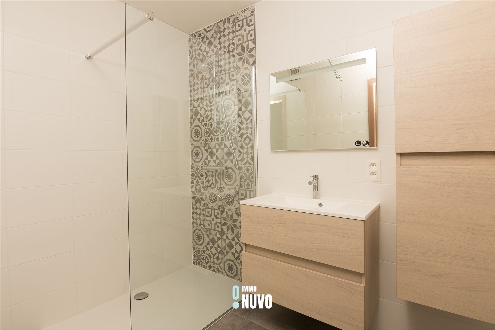 Appartement au Rez-de-chaussée - photo 5