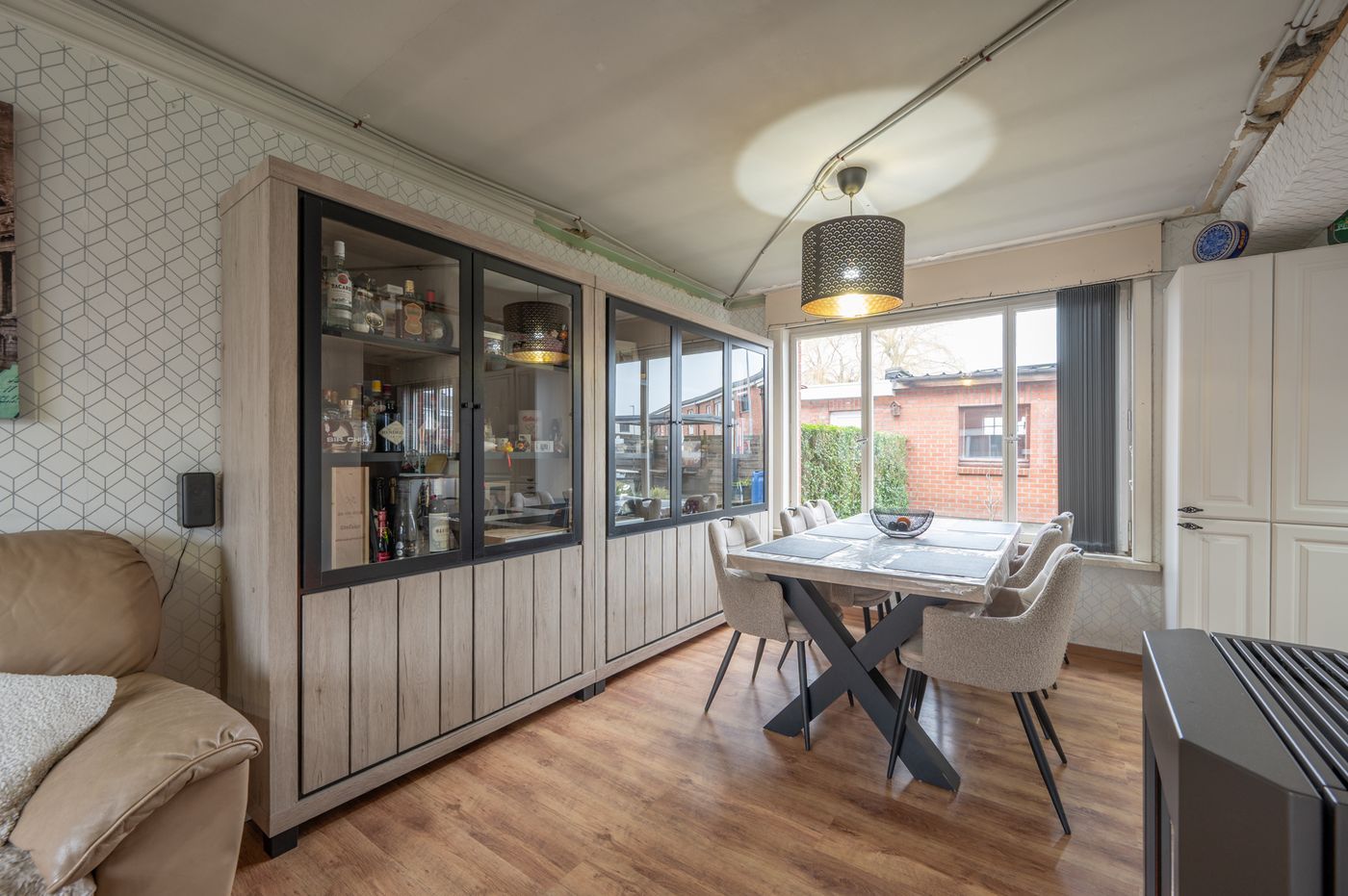 Woning met garage en veel potentieel op een rustige locatie - foto 3