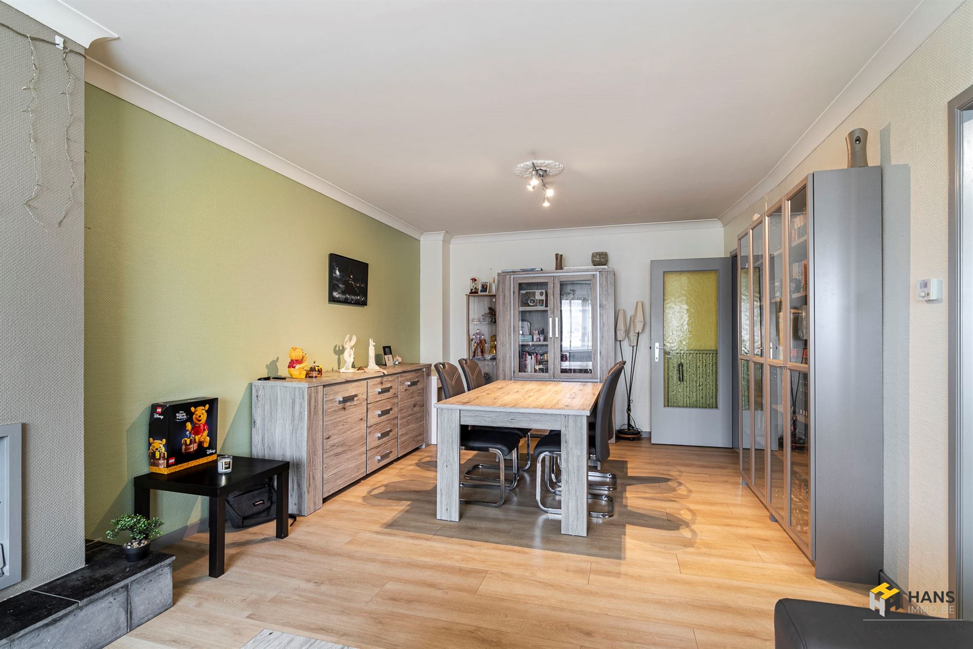 Instapklaar appartement (86 m²) met 2 slaapkamers en terras (8 m²) in Merksem. - foto 4