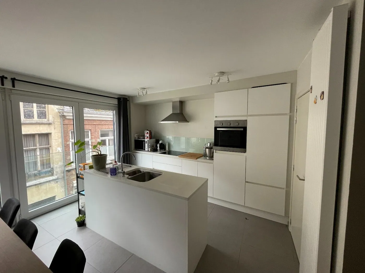 Lichtrijk appartement in hartje Gent met autostaanplaats - foto 4