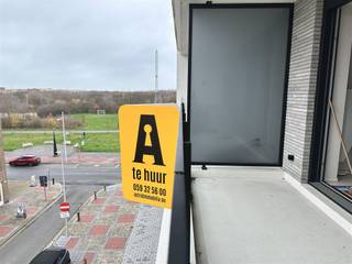 Luxueus appartement gelegen op de derde verdieping van de residentie Europe te Bredene-Duinen, vlakbij zee en met de winkels en het openbaar...