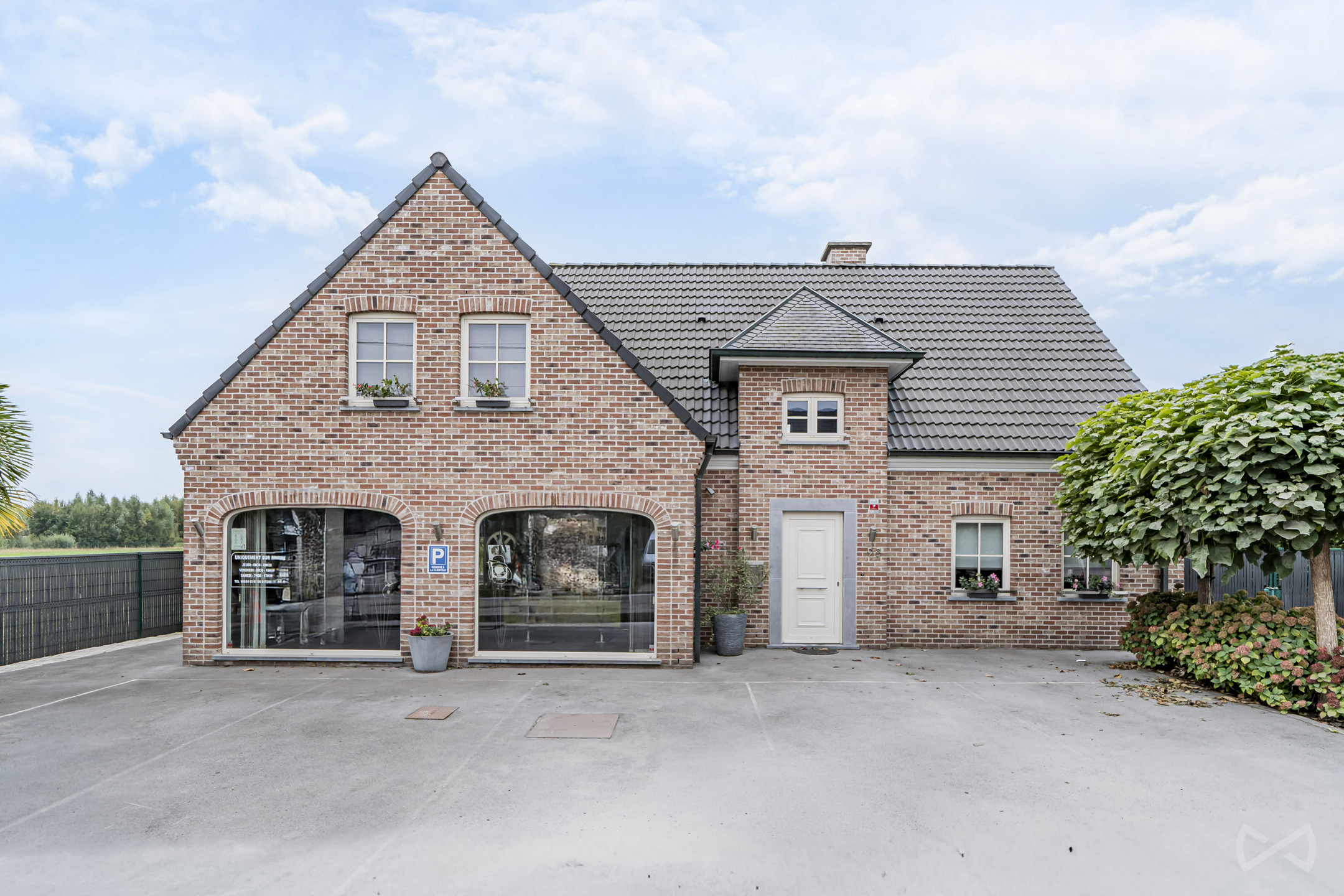 House for sale in Mouscron with 4 bedrooms - photo 2