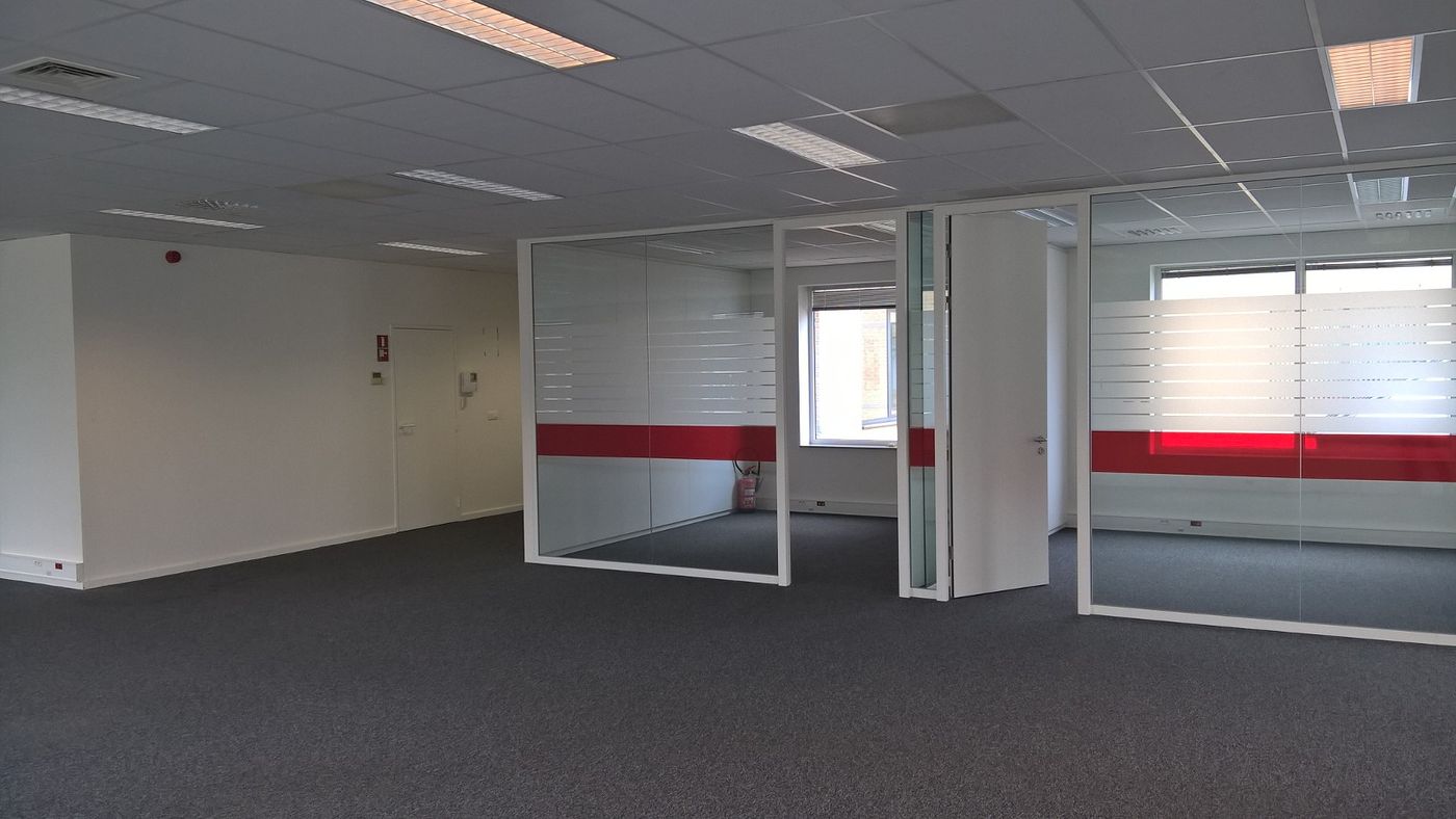 371 m² kantoren op toplocatie vlak bij R0 in Groot-Bijgaarden - foto 2