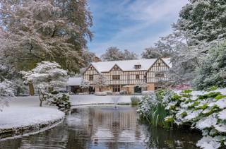 This magnificent English Tudor is located in the heart of Koningshof.This level of finishing is rarely seen and was achieved under the watchful eye...