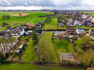 AANTREKKELIJKE BOUWGROND van 1696m², gelegen in het landelijke Mater (Oudenaarde), midden in de prachtige VLAAMSE ARDENNEN...