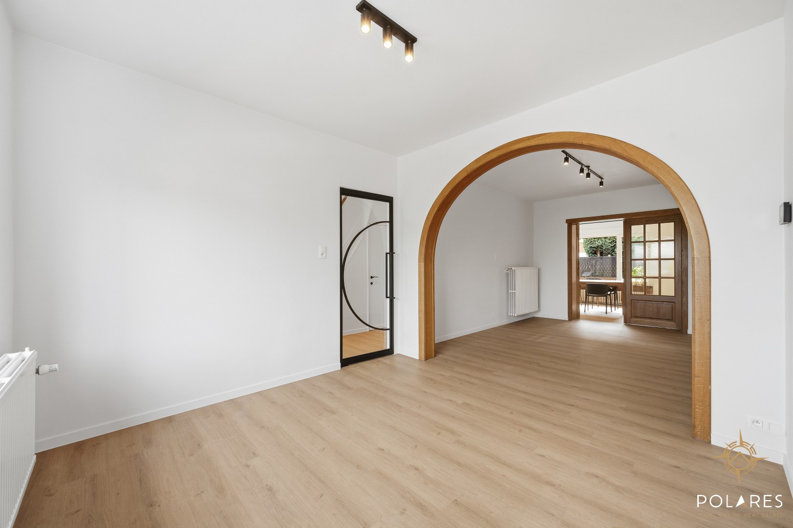 Maison rénovée entièrement située en top emplacement - photo 5