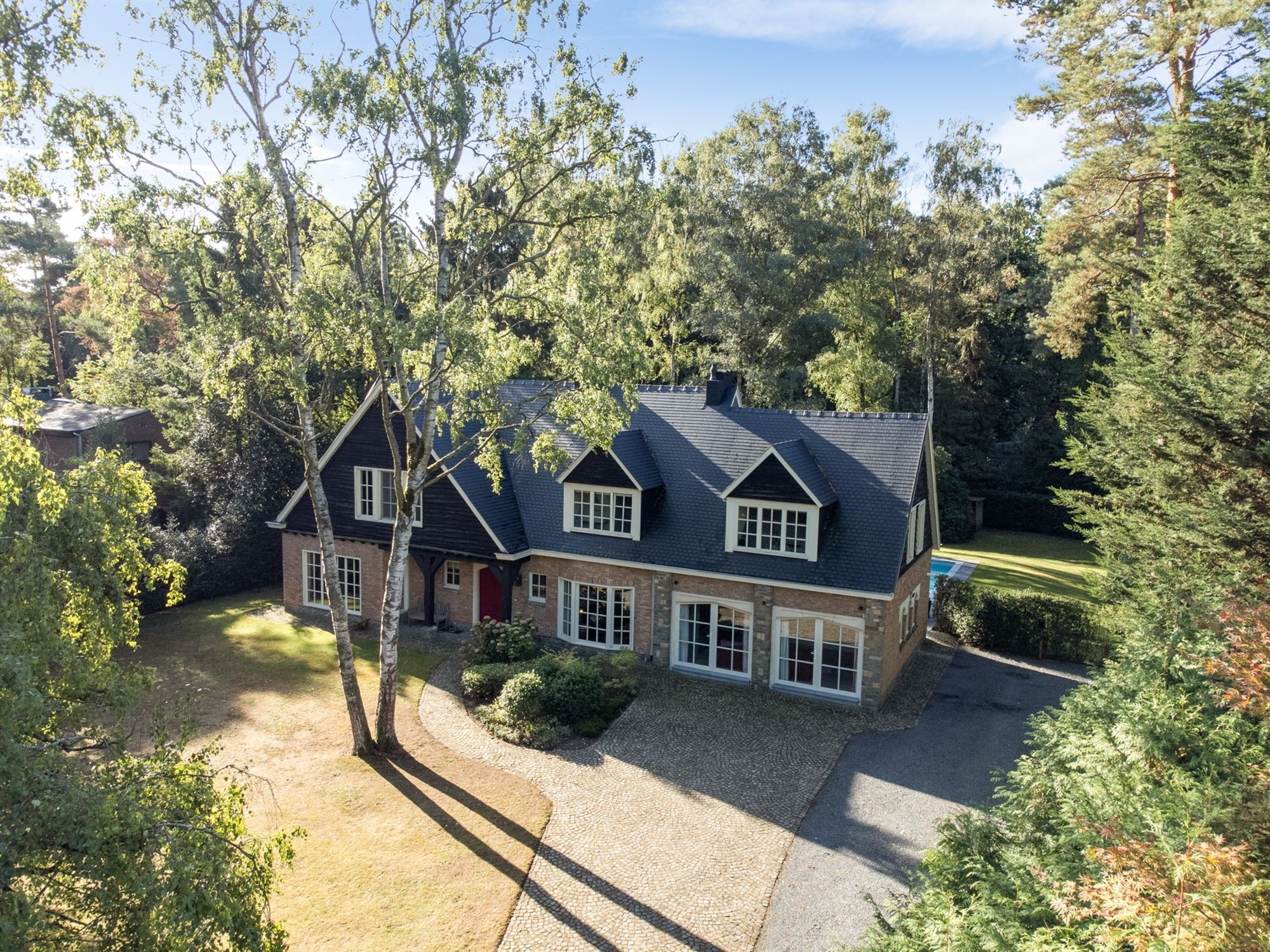 Instapklare villa op gunstige locatie  - foto 1