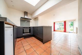 We Invest a le plaisir de vous présenter cette charmante maison 3 chambres à vendre à Tilff, idéalement située dans un cadre verdoyant et...