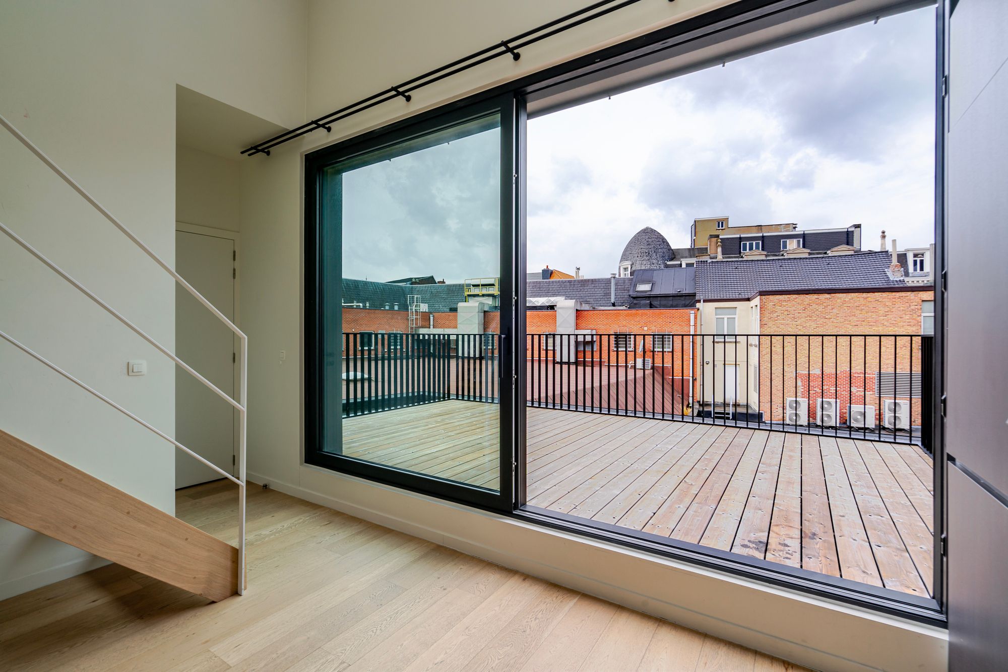 Prachtig duplexappartement met terras te huur in centrum Gent! - foto 5
