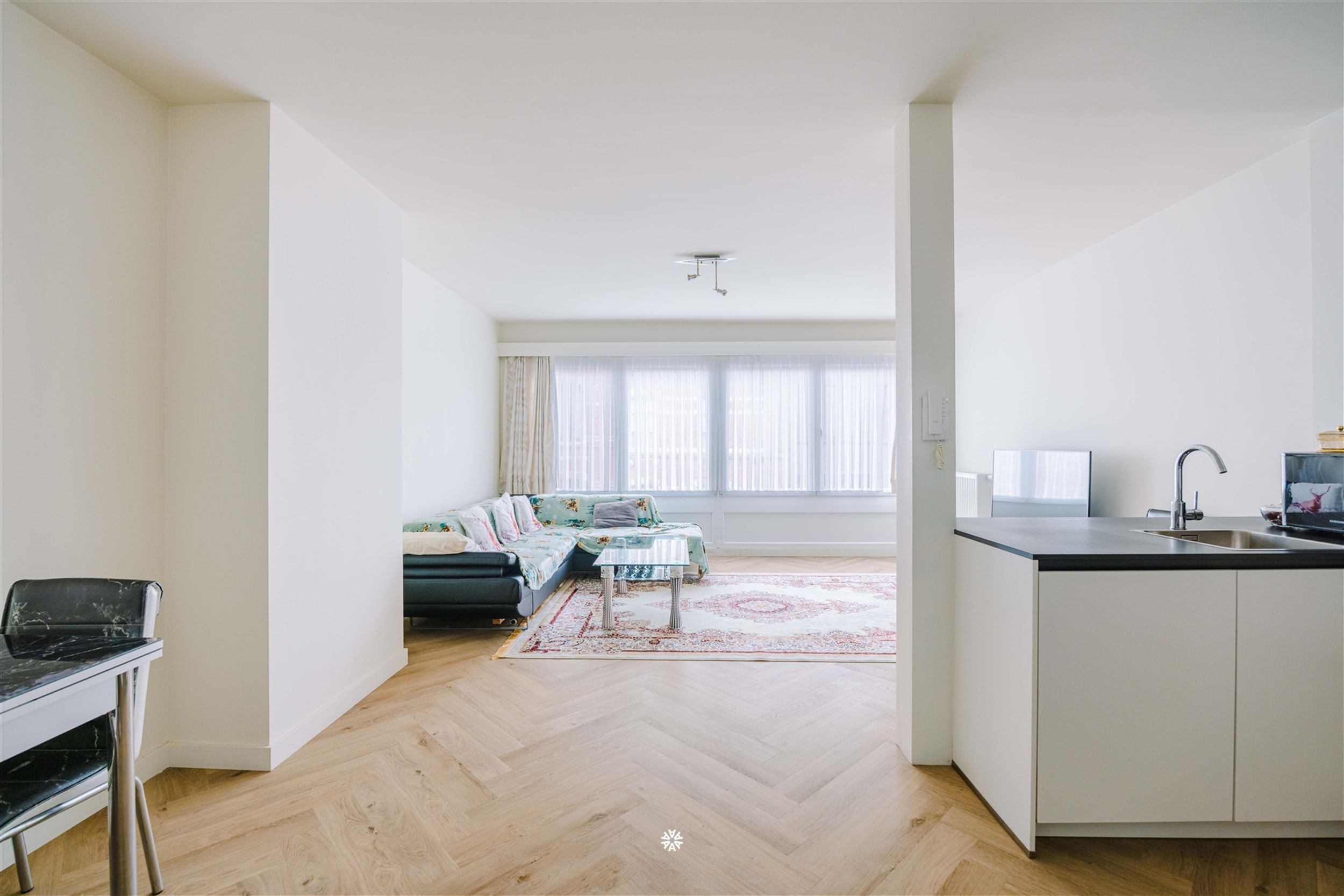 Commercial for sale in Sint-Niklaas with 4 bedrooms - photo 4