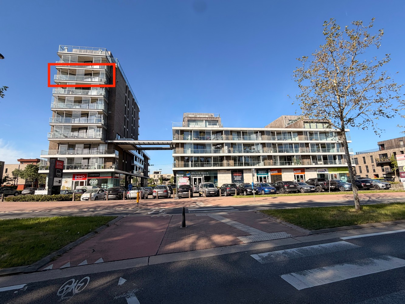 Luxueus en volledig bemeubeld appartement  (161m²) met terras nabij centrum Hasselt (Rapertingen). - foto 2