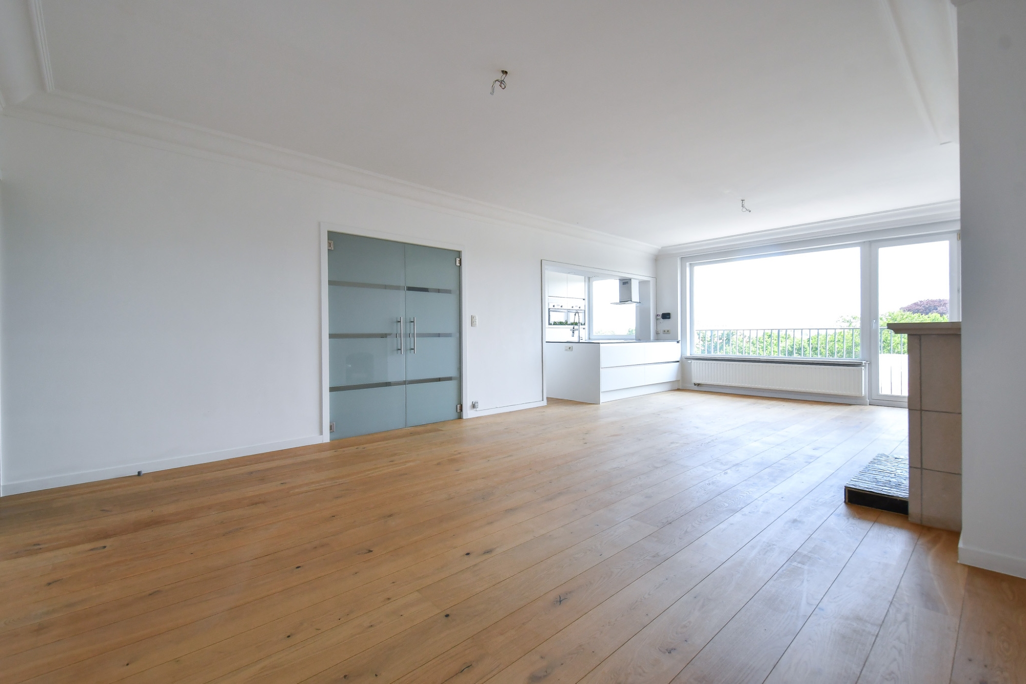 RUIM WOONAPPARTEMENT met PANORAMISCH ZICHT, 2 SLPKS en 2 TERRASSEN - foto 2