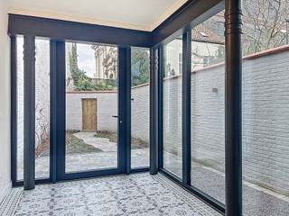 Stijlvolle, volledig gerenoveerde woning op toplocatie aan het Prinsenhof Deze exclusieve woning, gelegen in het historische stadscentrum, geniet...