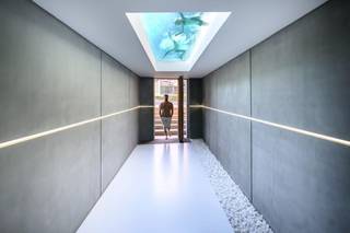 Adembenemende DESIGN LOFTWONING met Ibiza Vibes gelegen in het rustig polderdorpje Houthulst, weg van alle drukte en toch vlot bereikbaar! Hier...