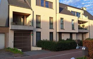 In het centrum van Kontich bieden wij 5 ondergrondse autostaanplaatsen te koop aan voor € 25.000 per staanplaats.Afmetingen 280/500 en...