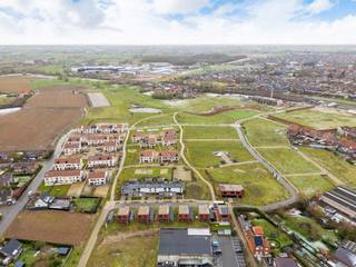 Deze bouwgrond (lot 117) met ideale zuidwestelijke oriëntatie om te genieten van een gezellige middag- en avondzon in de tuin is gelegen in de...