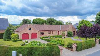 House for sale in Halle