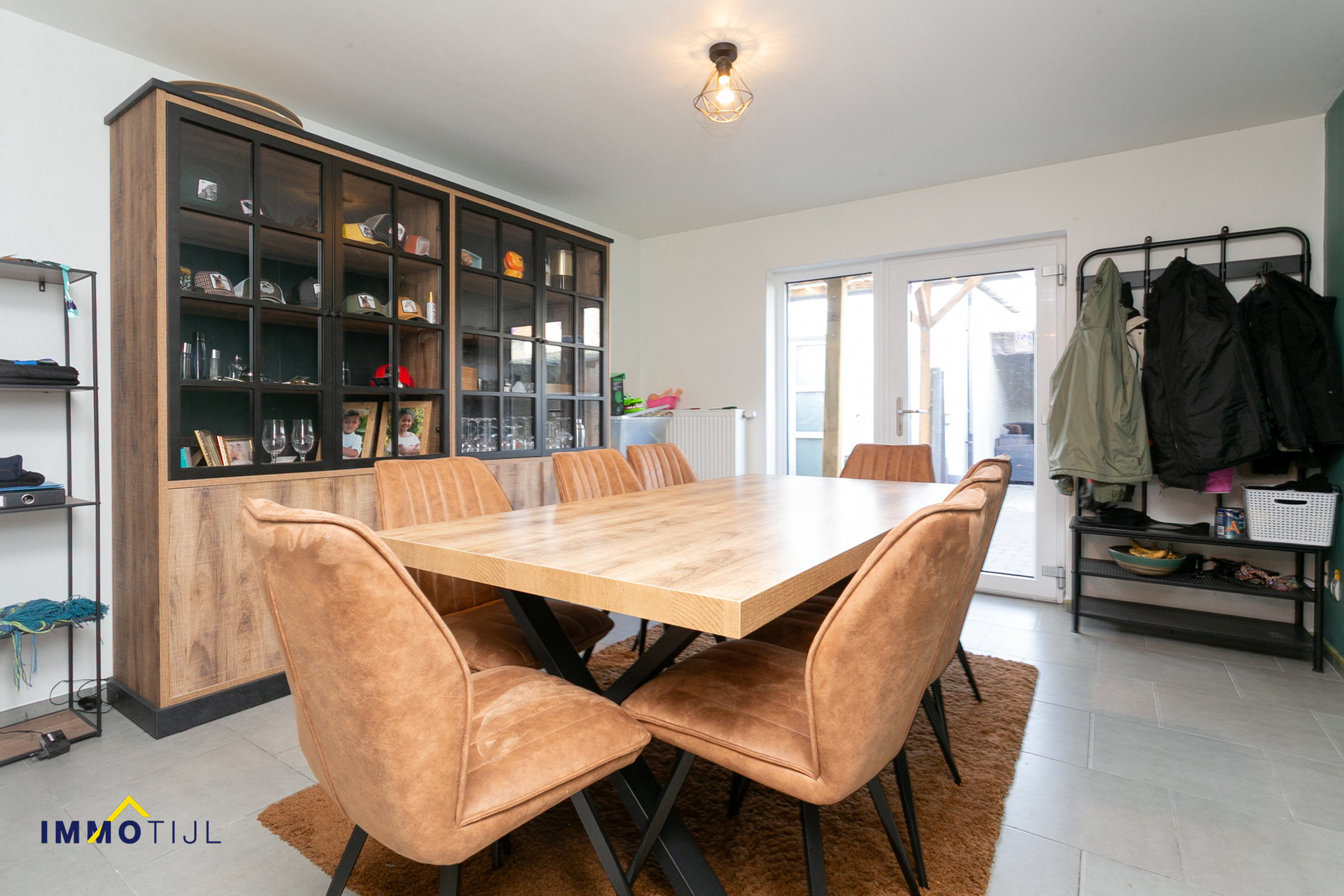 Fraaie woning met 4 slaapkamers te Sint-Gillis - foto 2