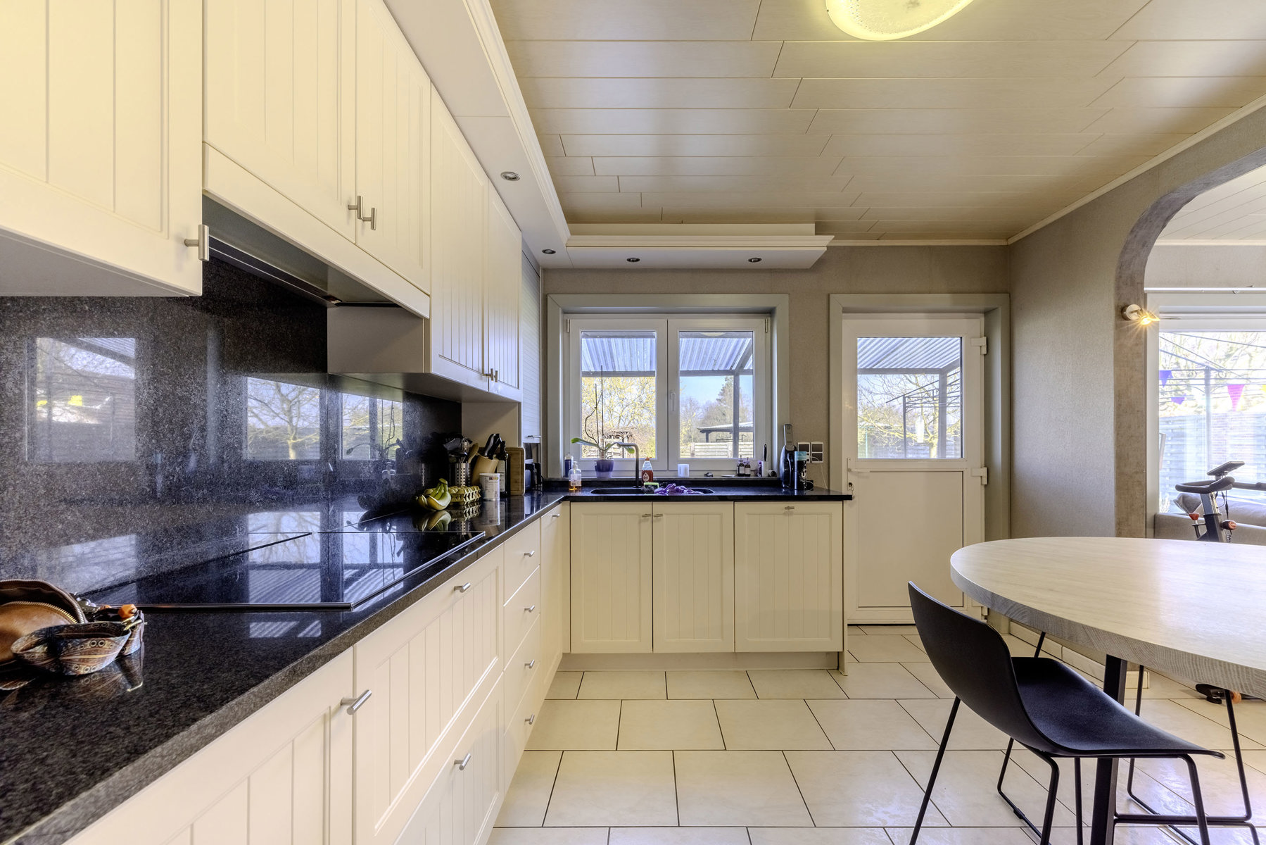 Zeer energiezuinige woning met 5 slpks op ca. 769 m² grond.  - foto 5